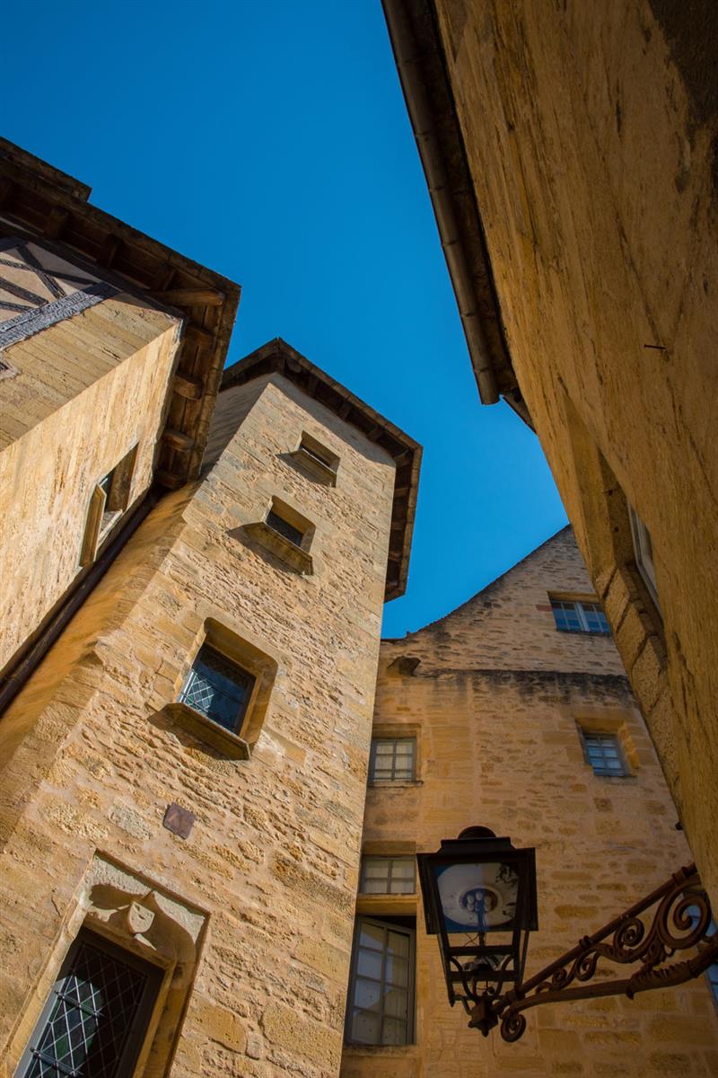 Visite de Sarlat "Hôtels particuliers et histo ...