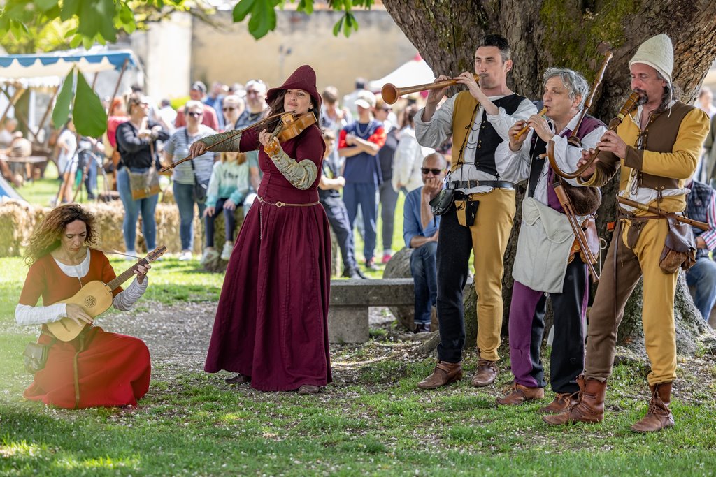 Théâtre de rue - Fête des Bastides et du Vin