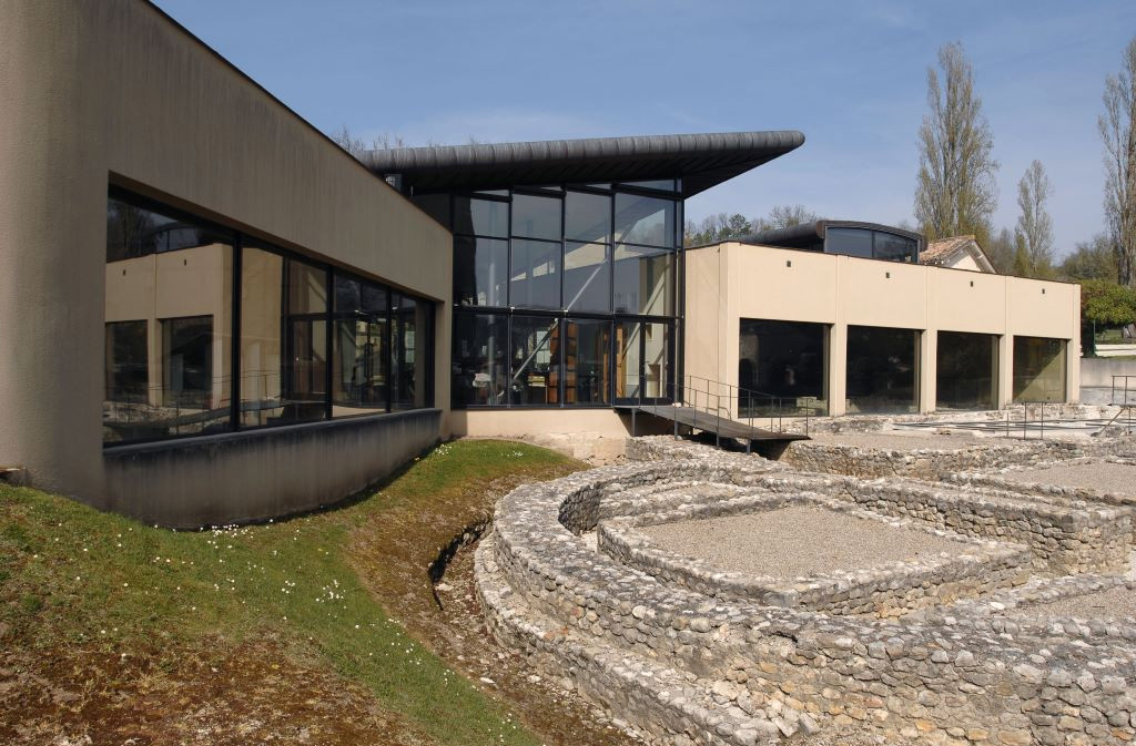 Monument jeu d'enfant | Villa gallo-romaine de ...