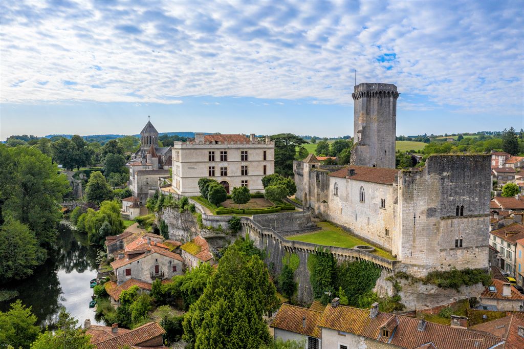 Tir à l’arbalète et frappe de monnaie