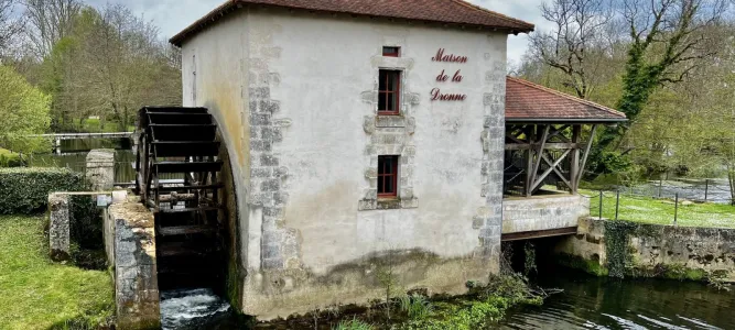 Maison de la Dronne