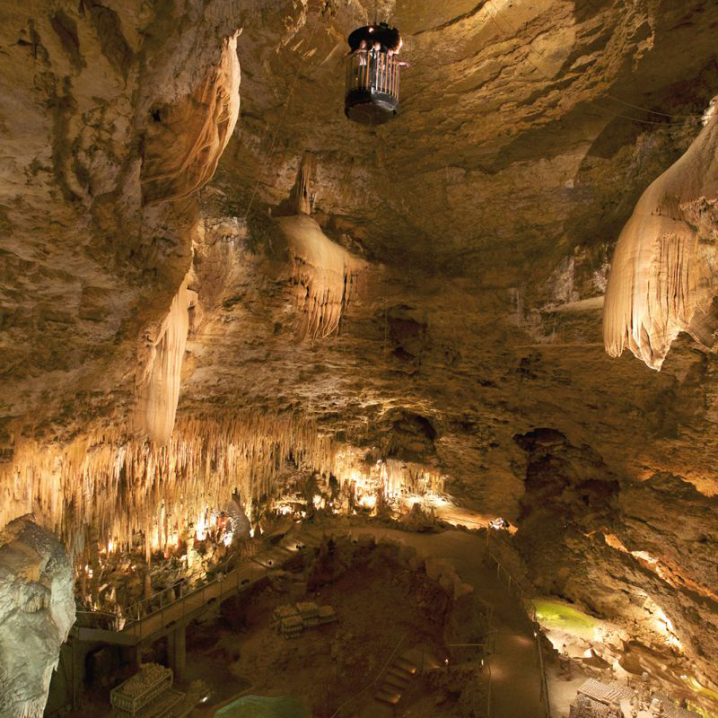 The Proumeyssac chasm - Crystal Cathedral - Caves and chasms, Prehistoric Sites in Le Bugue